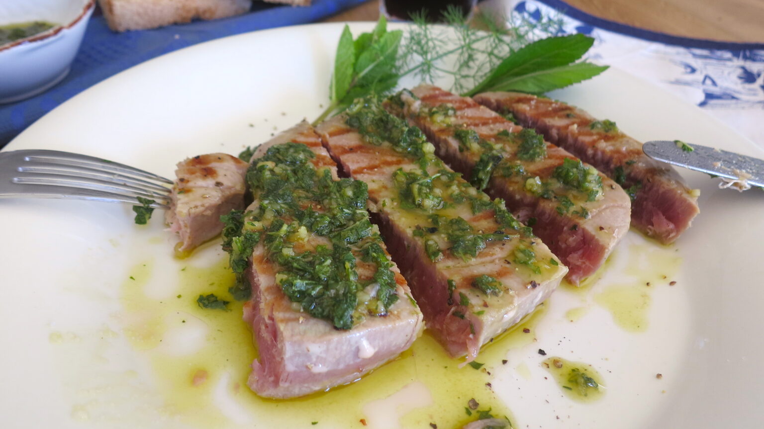 Tuna filet na žaru sa pestom od metvice Kužina s pogledom